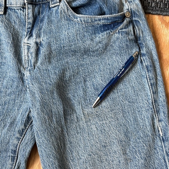 True Religion Woman’s Painted RICKI Relaxed Straight, Size 29 - Picture 13 of 14